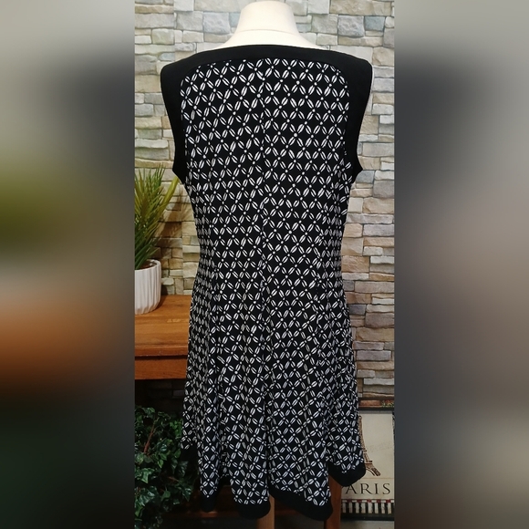 CHAPS Elegant Black and White Midi Dress XL - Picture 2 of 5